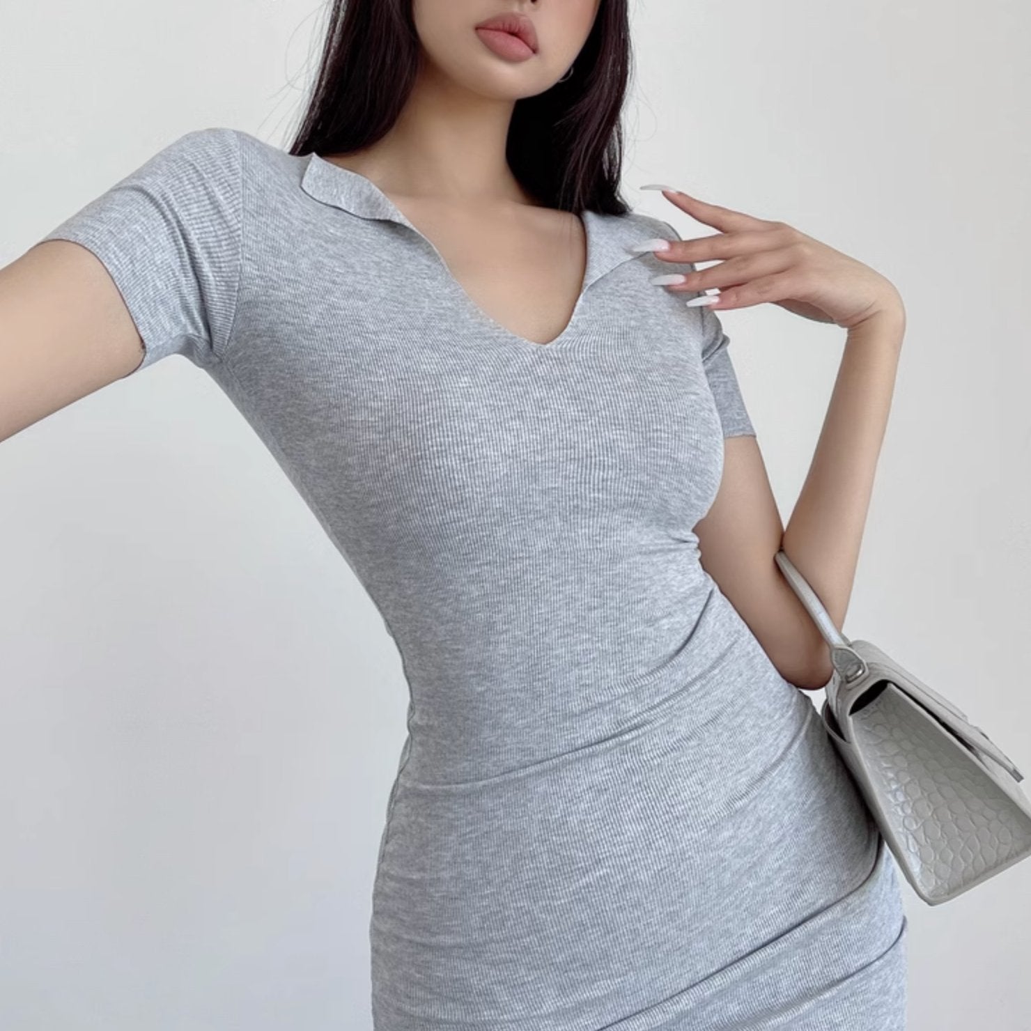 LOW CUT SHORT SLEEVE DRESS - Stockbay