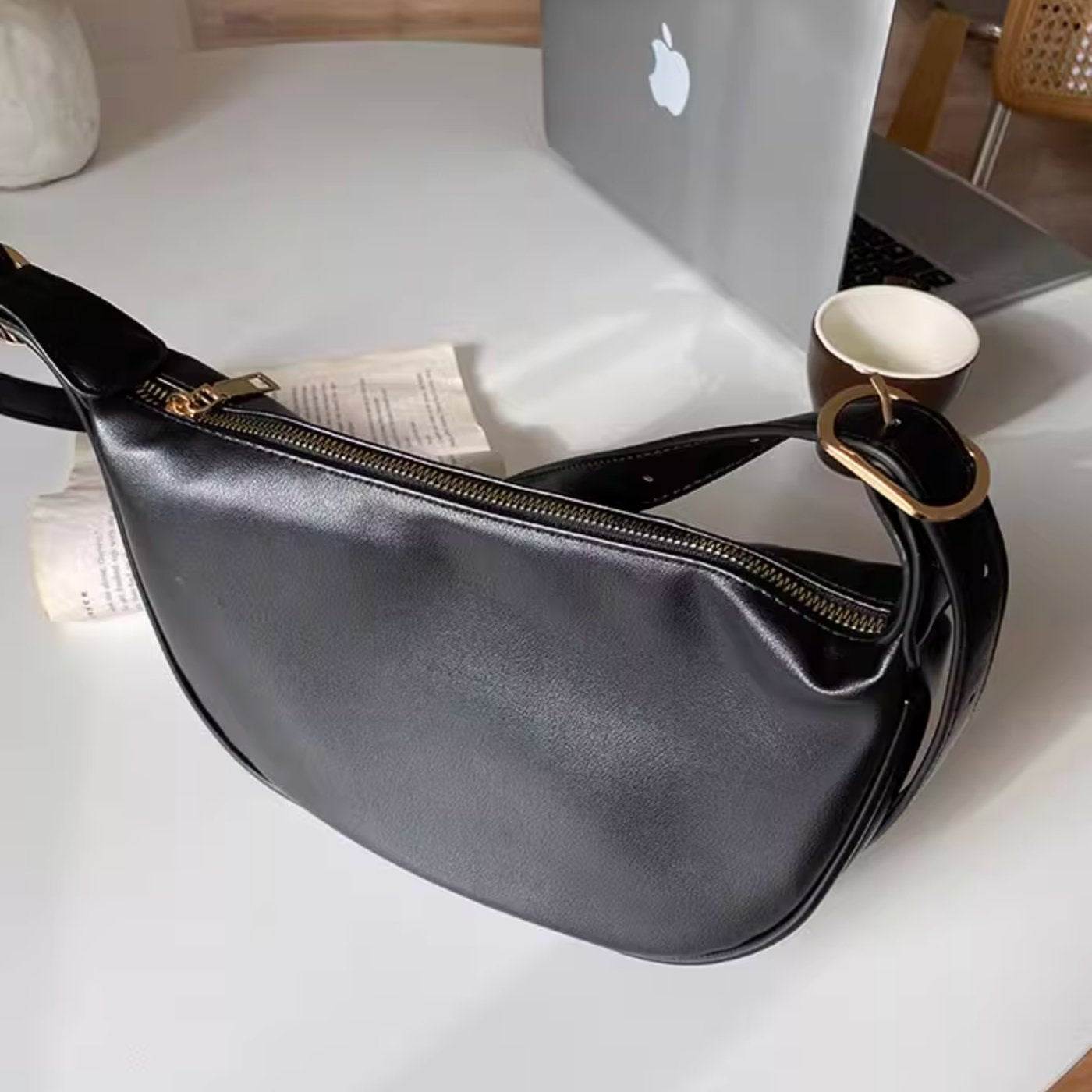 ROUNDED SHOULDER BAG - Aumori