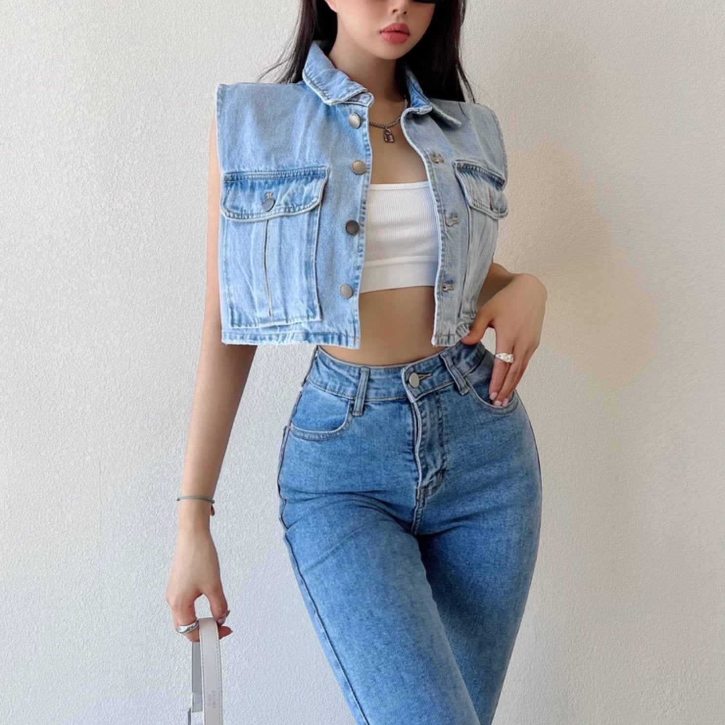 SLEEVELESS DENIM BUTTON UP - Stockbay