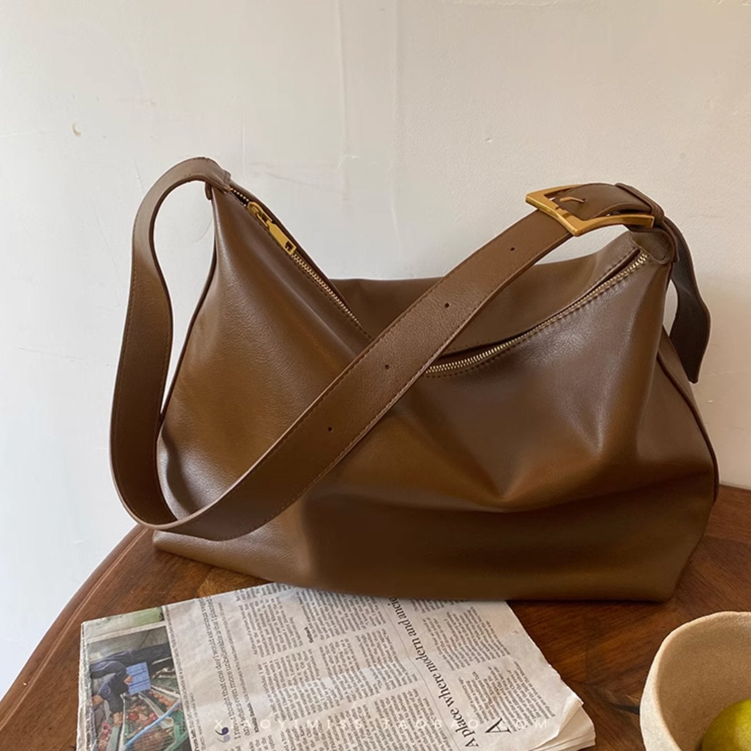 SOFT LEATHER SHOULDER BAG - Aumori