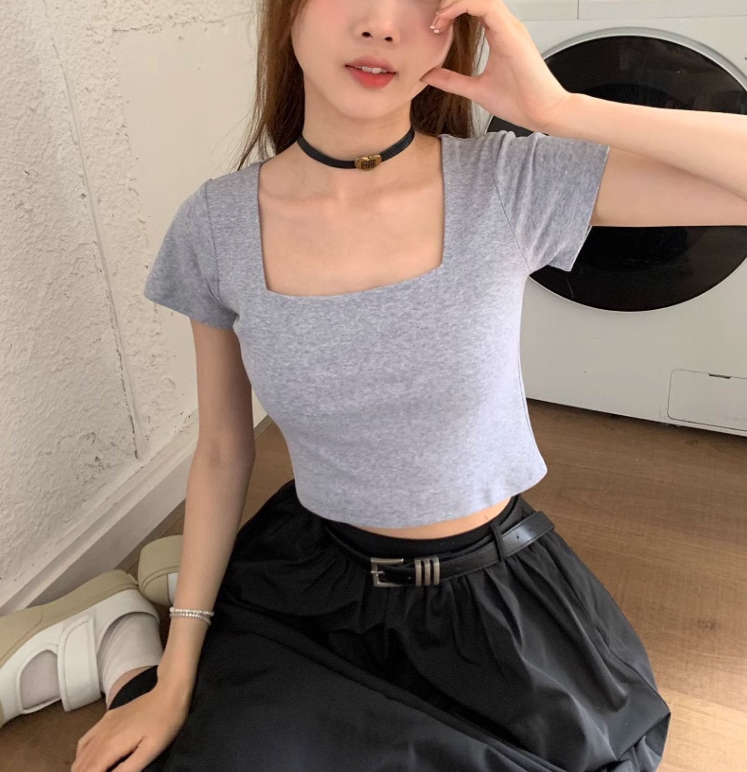 SQUARE NECK CROP TOP - Aumori