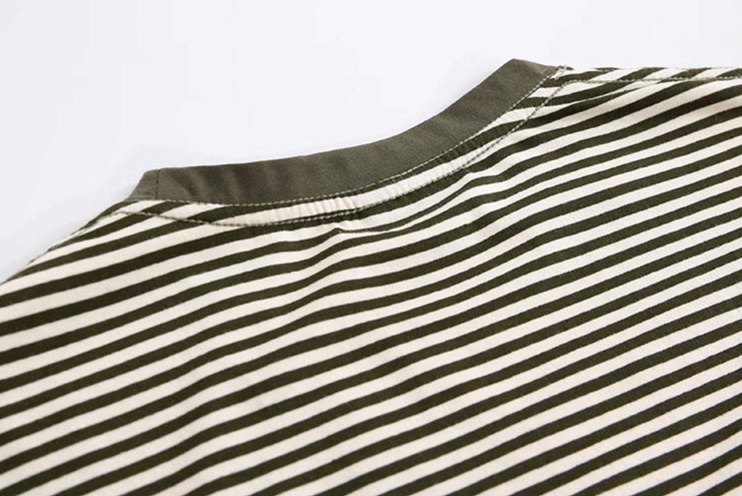 STRIPED CLASSIC T-SHIRT - Stockbay