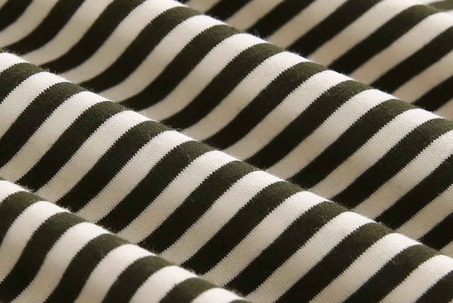 STRIPED CLASSIC T-SHIRT - Stockbay